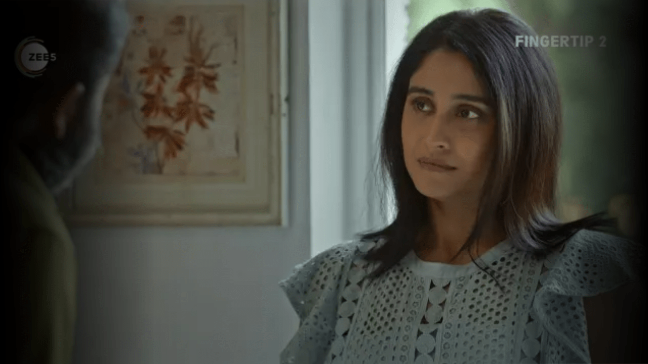 Fingertip Season 2 Web Series Regina Cassandra as a filmmaker